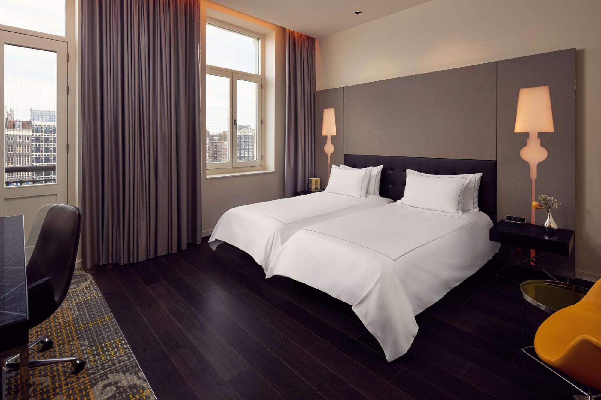 Park Plaza Victoria Hotel