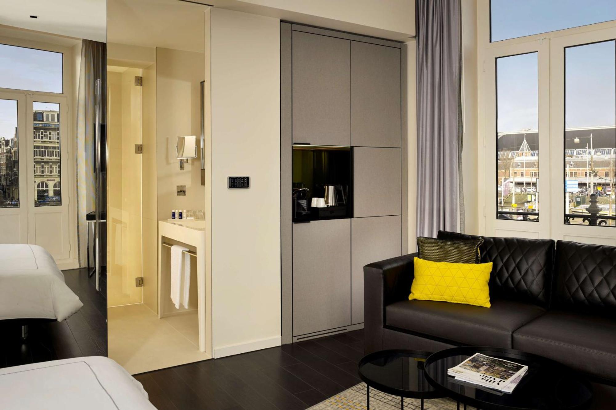 Park Plaza Victoria 4*